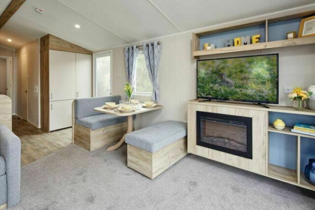 Medium product linwood lounge2 9d5f0ad134